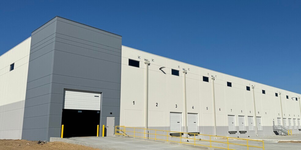 More Photos Of NW 44th, Ocala Unknown For Lease