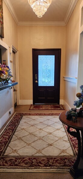 More Photos Of 12 S San Gorgonio Ave, Banning Storefront Retail Office For Lease