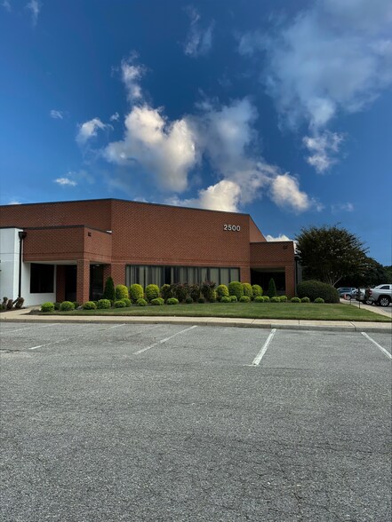 More Photos Of 2500 Almeda Ave, Norfolk Research And Development For Lease