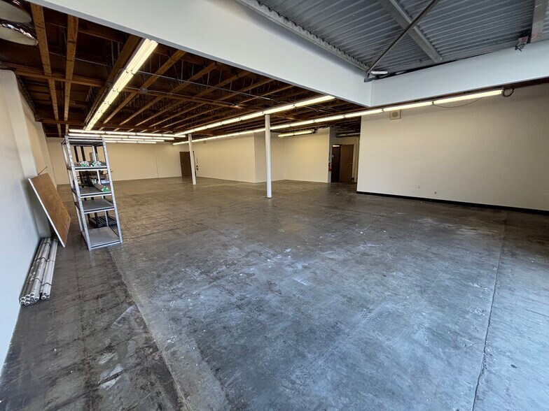 More Photos Of 15402-15432 Electronic Ln, Huntington Beach Flex For Sale