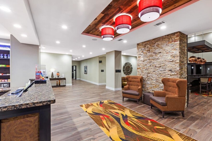 More Photos Of 19108 Moon Trail Dr, Humble Hotel For Sale