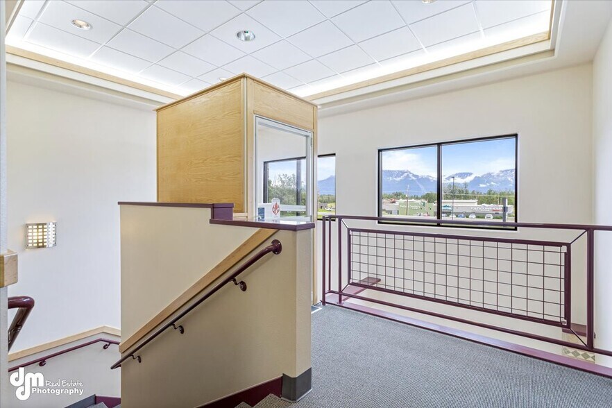 More Photos Of 1901 N Hemmer Rd, Palmer Medical For Sale