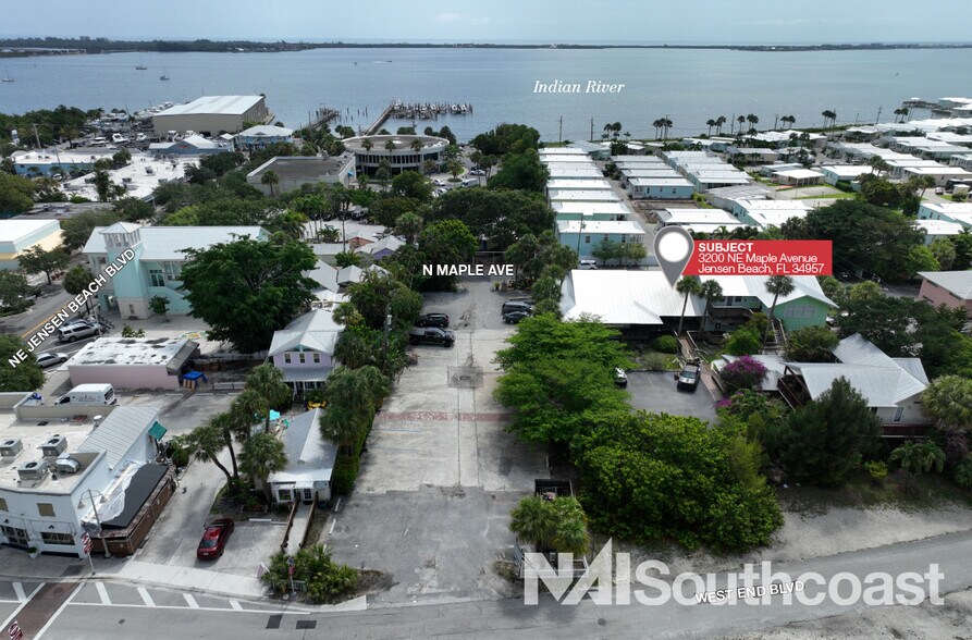 More Photos Of 3200 NE Maple Ave, Jensen Beach Restaurant For Lease