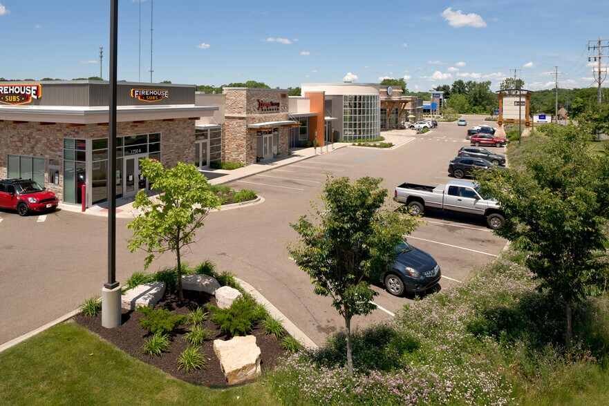 More Photos Of 5100 Century Ave, Kalamazoo Unknown For Lease