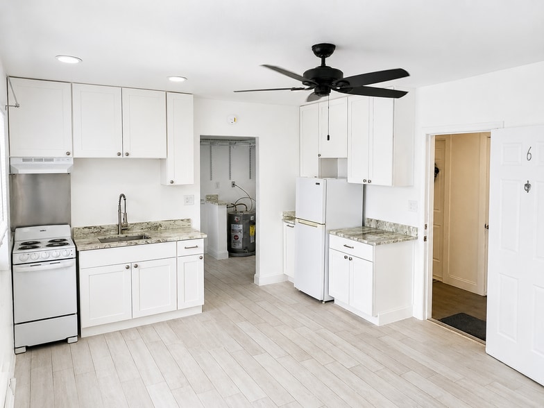More Photos Of 117 N 5th St, Fort Pierce Office Residential For Sale