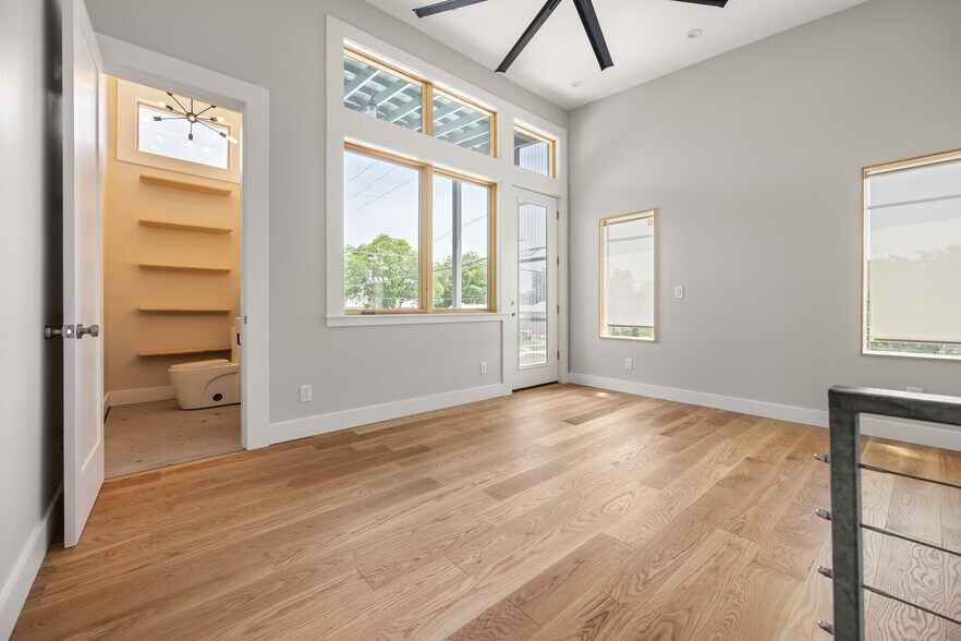More Photos Of 1103-1107 S Cherry & 135 Louisiana, & 634 Delaware St, San Antonio Multifamily For Sale