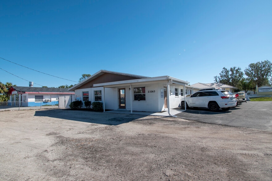 More Photos Of 23263 Harborview Rd, Port Charlotte Office For Sale