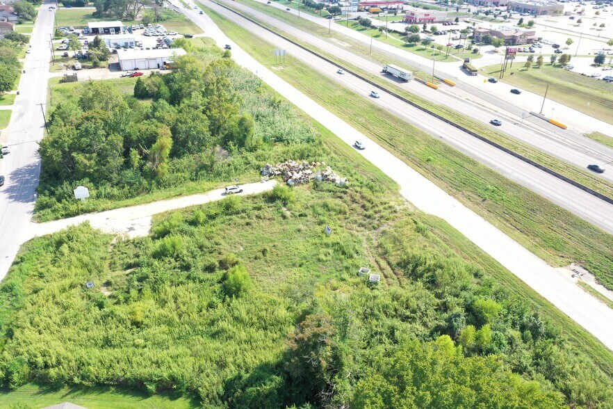 More Photos Of 194 Interstate 45 N, Huntsville Land For Sale