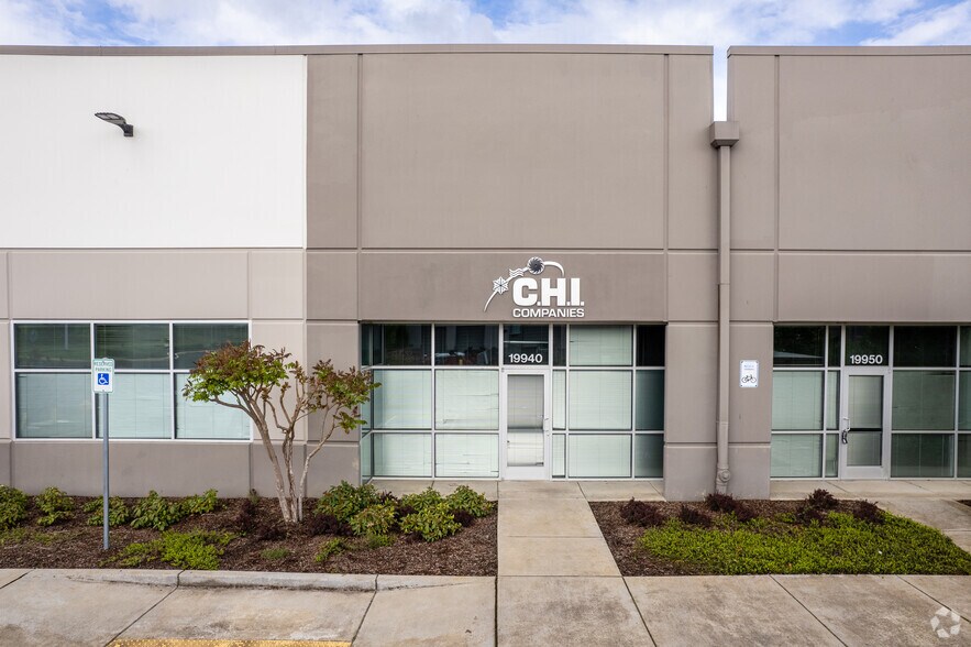 More Photos Of 19850-19990 SW 112th Ave, Tualatin Warehouse For Lease