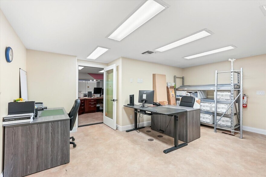 More Photos Of 141 Parliament Loop, Lake Mary Office For Sale