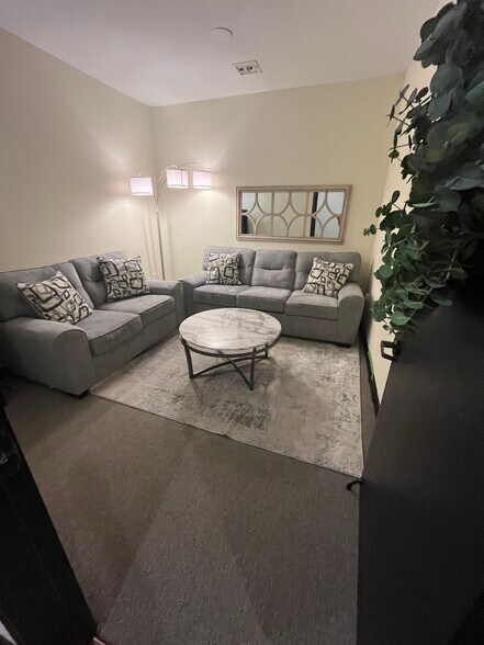 More Photos Of 1302 N Shepherd Dr, Houston Medical For Lease