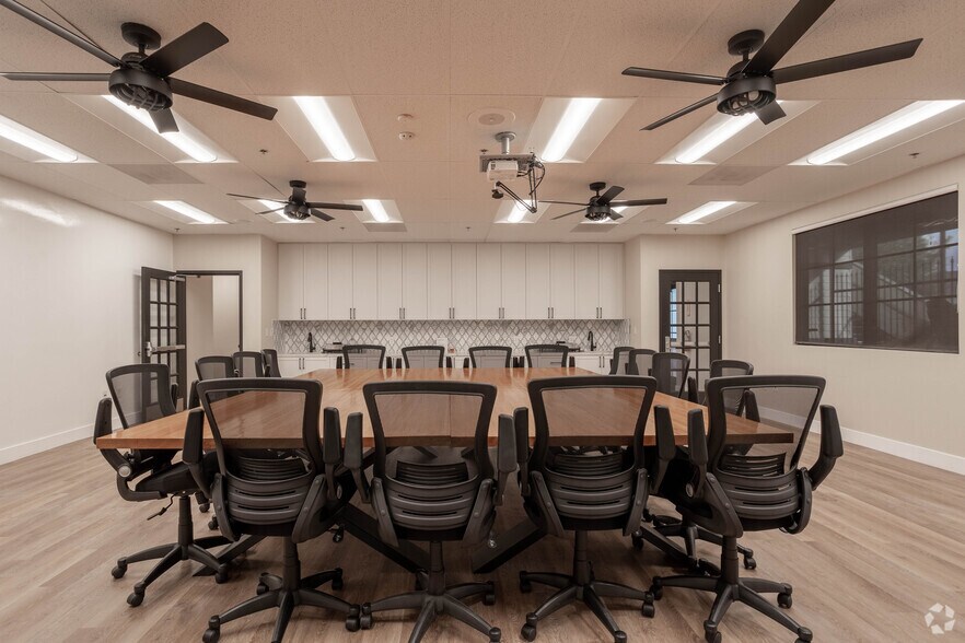 More Photos Of 23328 Olive Wood Plaza Dr, Moreno Valley Office For Lease