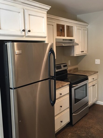 More Photos Of 3515 Harrison St, Batesville Apartments For Sale