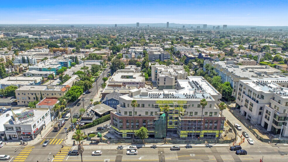 More Photos Of 7520-7566 W Sunset Blvd, Los Angeles Apartments For Lease