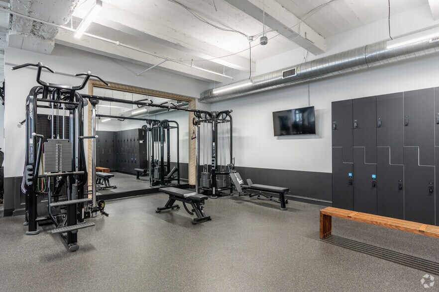 More Photos Of 123 S Broad St, Philadelphia Office For Lease