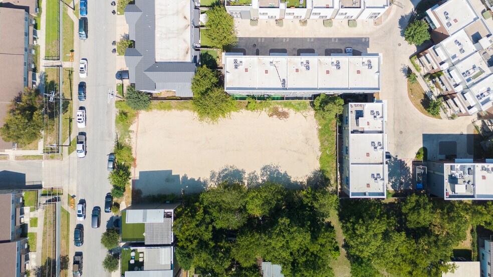 More Photos Of 811 E Park Ave, San Antonio Land For Sale