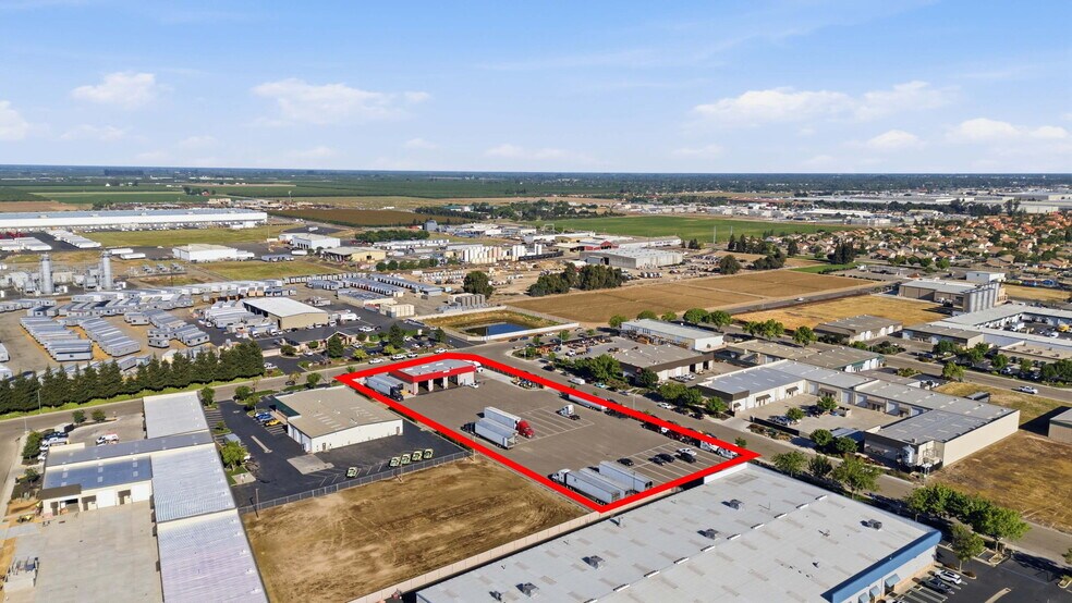More Photos Of 4376 Farm Supply Dr, Ceres Truck Terminal For Sale
