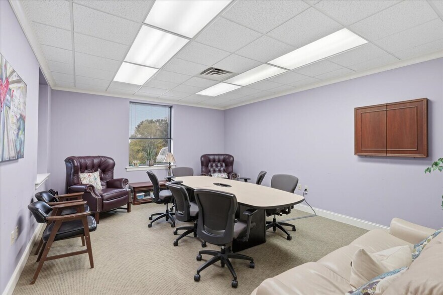 More Photos Of 8862 Cedar Springs Ln, Knoxville Office For Lease