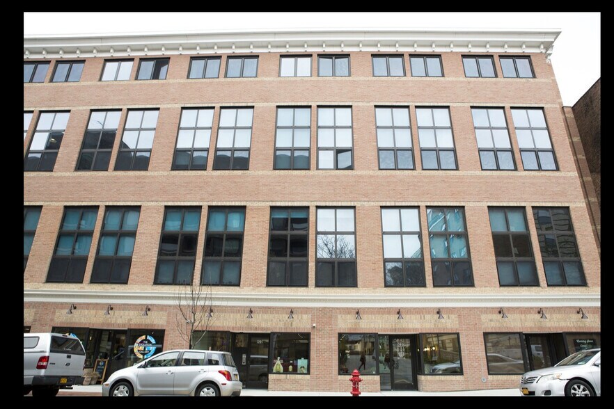 Primary Photo Of 922 Main St, Peekskill Apartments For Lease