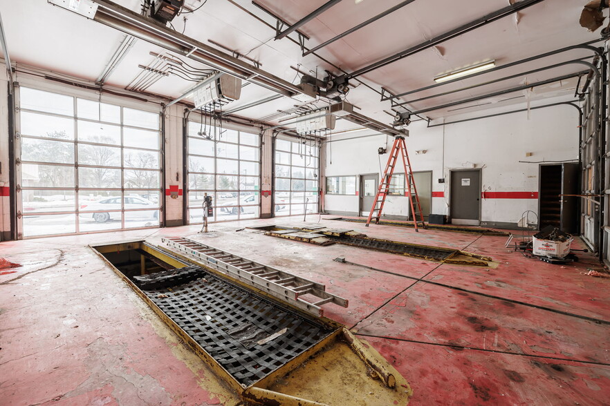 More Photos Of 3621 Dewey Ave, Rochester Service Station For Lease