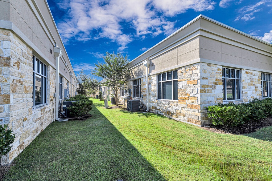 More Photos Of 1526 Katy Gap Rd, Katy Office For Sale