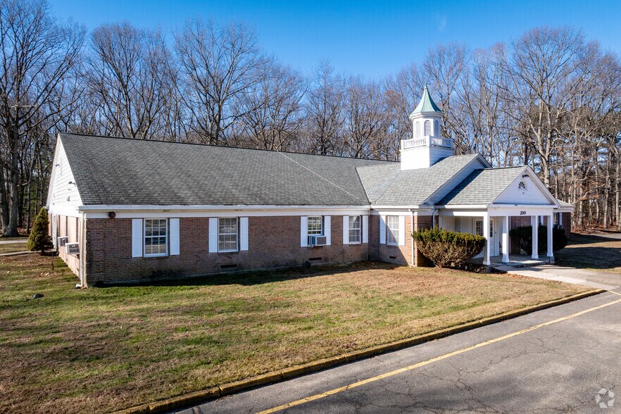 Primary Photo Of 200 Nicolls Rd, Stony Brook Office For Sale