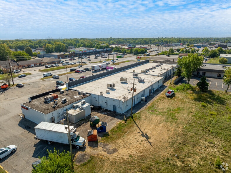 More Photos Of 3937-4050 N High School Rd, Indianapolis Freestanding For Sale