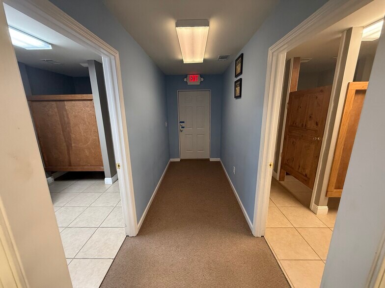 More Photos Of 320 Mill Creek Dr, Hull Religious Facility For Lease