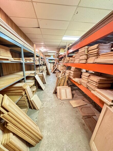 More Photos Of 305 Main St, Shirley Storefront For Sale