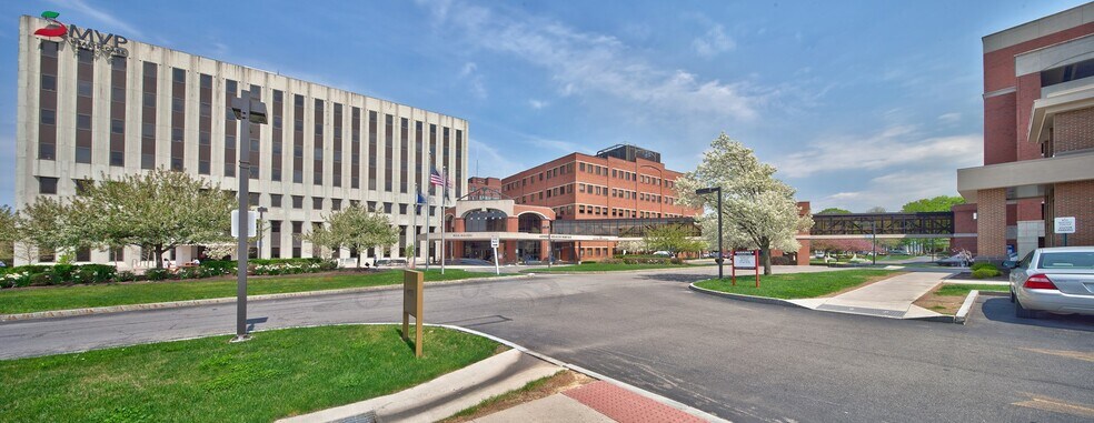 More Photos Of 222 Alexander St, Rochester Medical For Lease