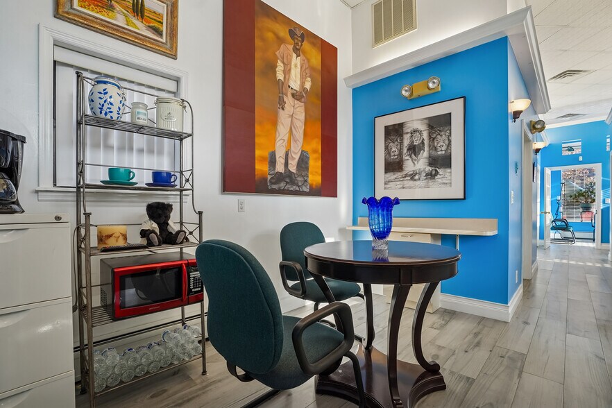 More Photos Of 273 Monmouth St, Jersey City Medical For Sale