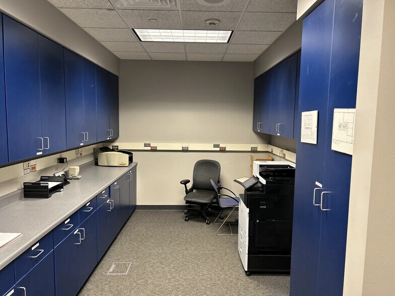 More Photos Of 5100 S Broadband Ln, Sioux Falls Office For Lease