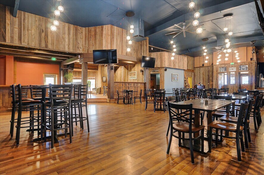 More Photos Of 720 E 50 Hwy, Salida Restaurant For Sale
