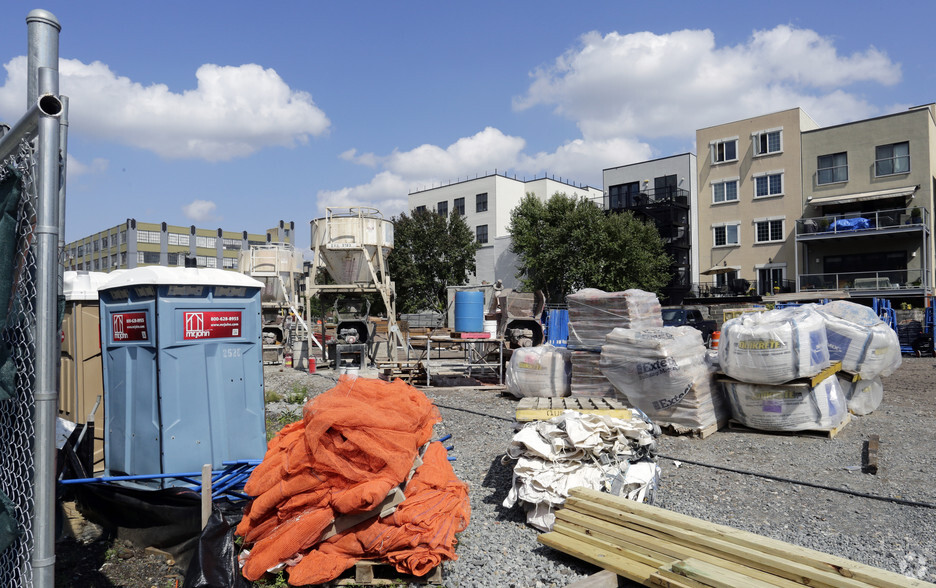 More Photos Of 770 Jackson St, Hoboken Apartments For Lease
