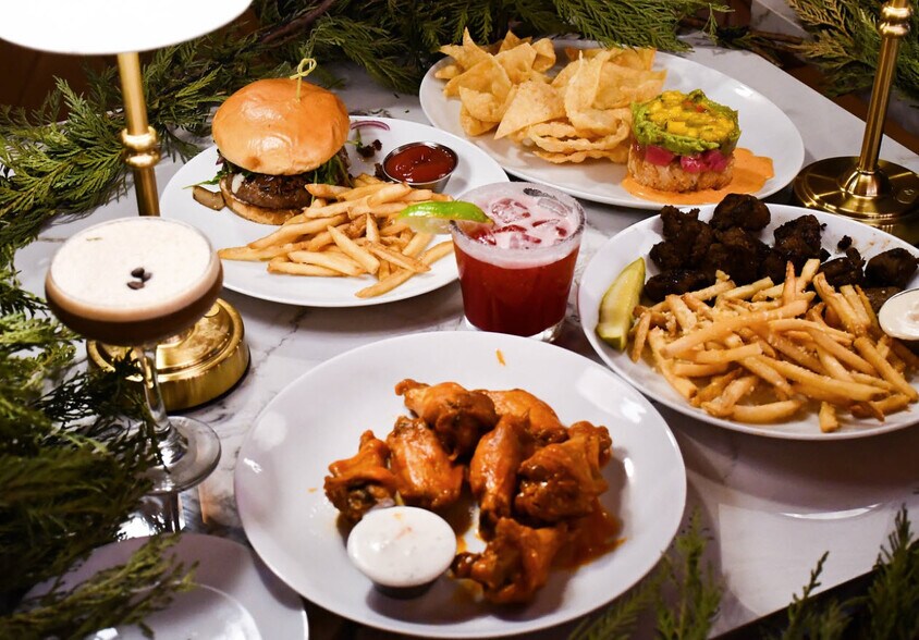 More Photos Of 166 SE 2nd Ave, Delray Beach Restaurant For Sale