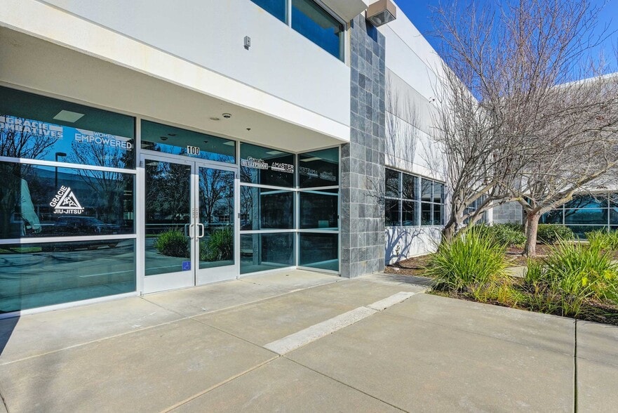 More Photos Of 2204 Kausen Dr, Elk Grove Flex For Sale