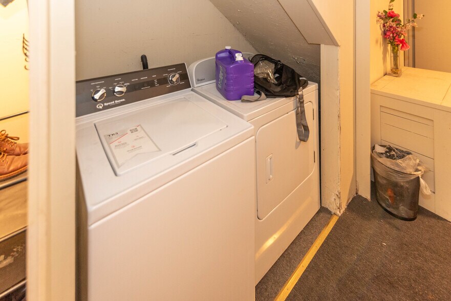 More Photos Of 401-405 S High St, Baltimore Storefront Retail Residential For Sale