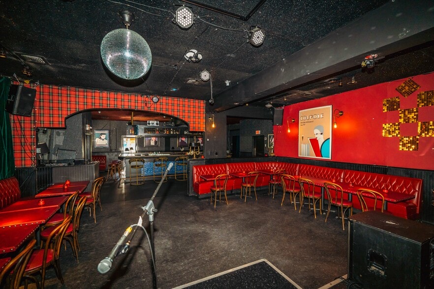 More Photos Of 701-709 NE 79th St, Miami Storefront Retail Office For Sale