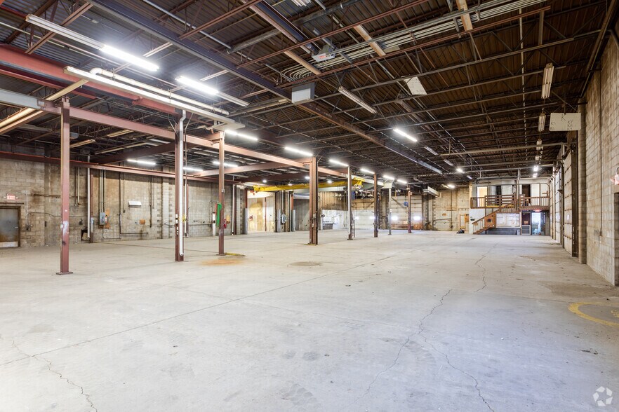 More Photos Of 1400 2nd St SE, Waseca Manufacturing For Sale