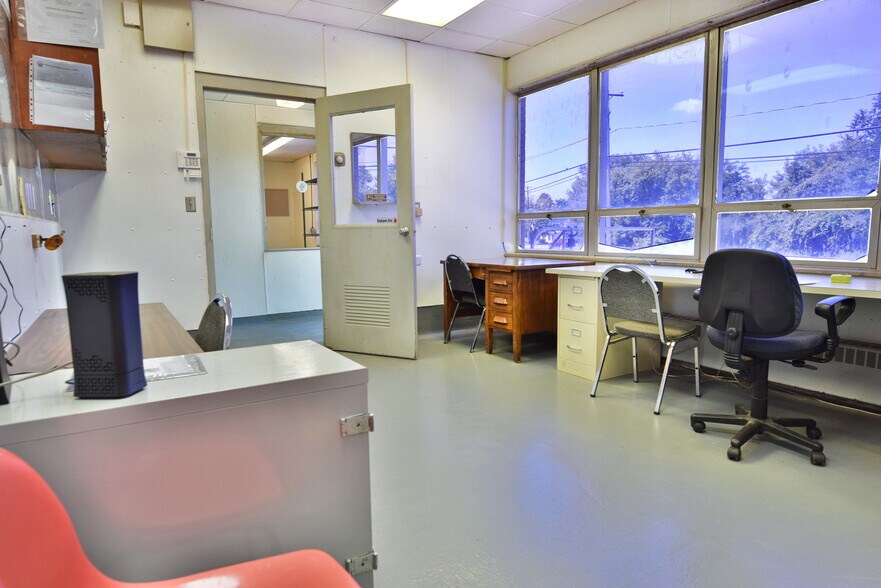 More Photos Of 126 Erie St, Cortland Warehouse For Sale