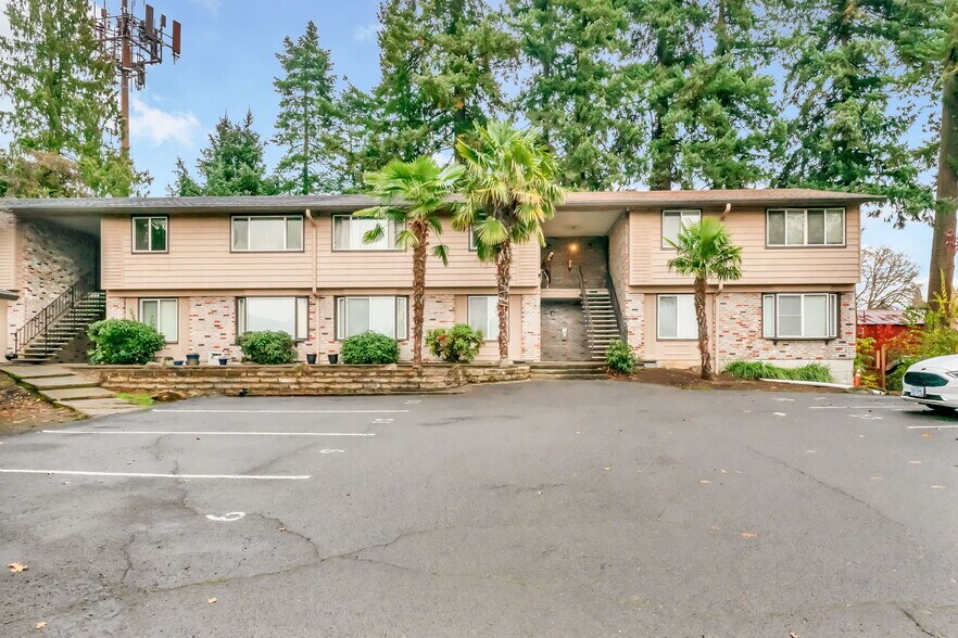 More Photos Of 13500 SE Linden Ln, Milwaukie Apartments For Sale