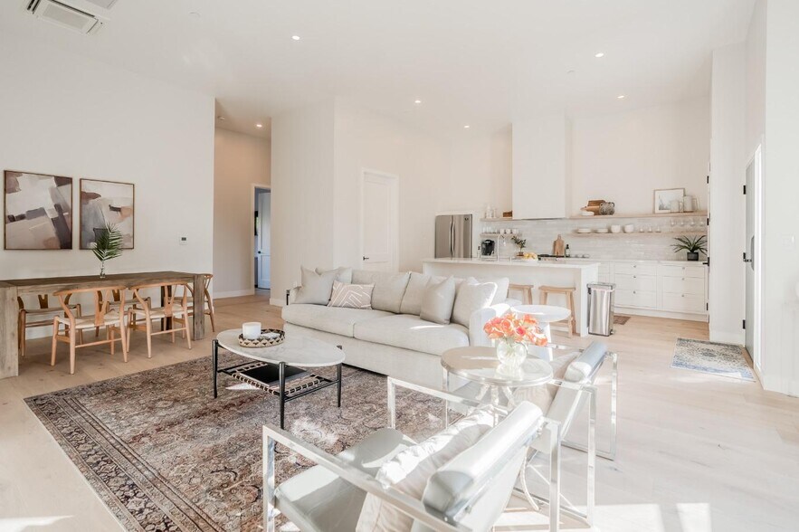 More Photos Of 1124 Castillo St, Santa Barbara Hotel For Sale