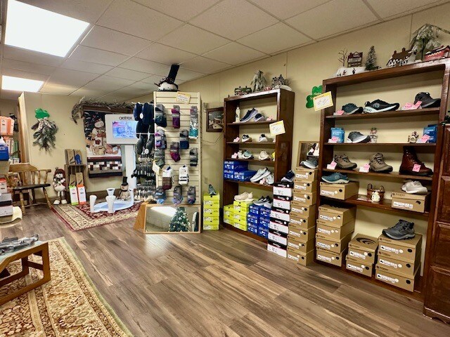 More Photos Of 27160 PA-66, Lucinda General Retail For Sale