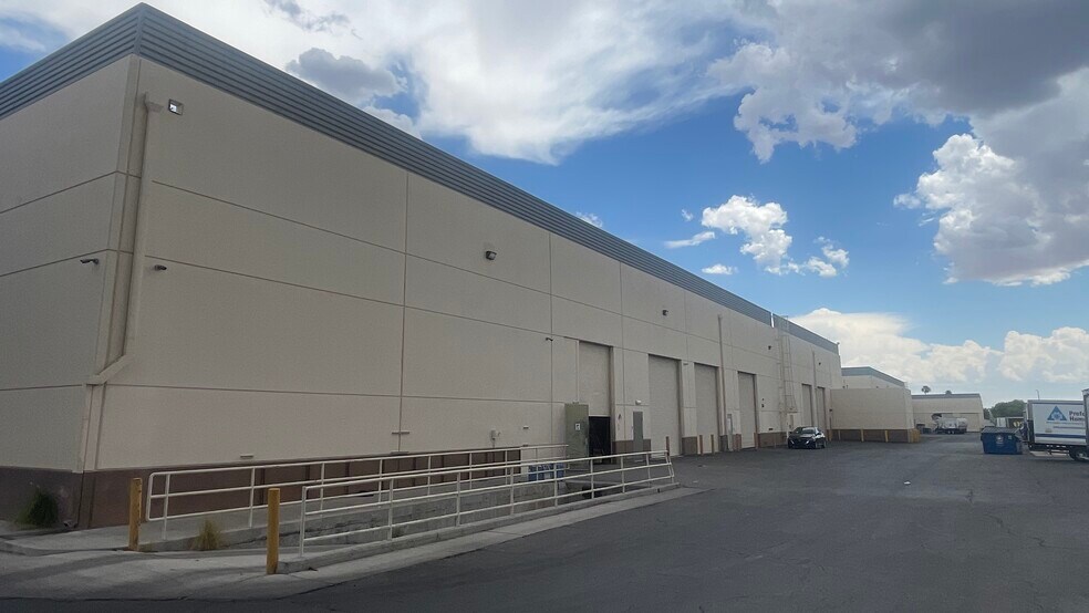 More Photos Of 871 Grier Dr, Las Vegas Light Distribution For Lease