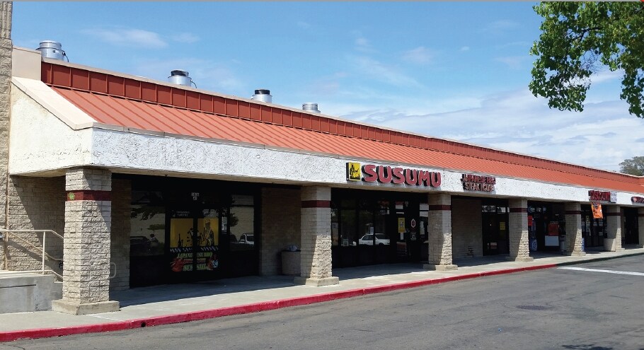 More Photos Of 1811 Douglas Blvd, Roseville Storefront For Lease