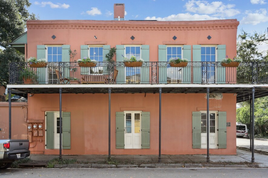 More Photos Of 2406-2408 Chartres St, New Orleans Office Residential For Lease
