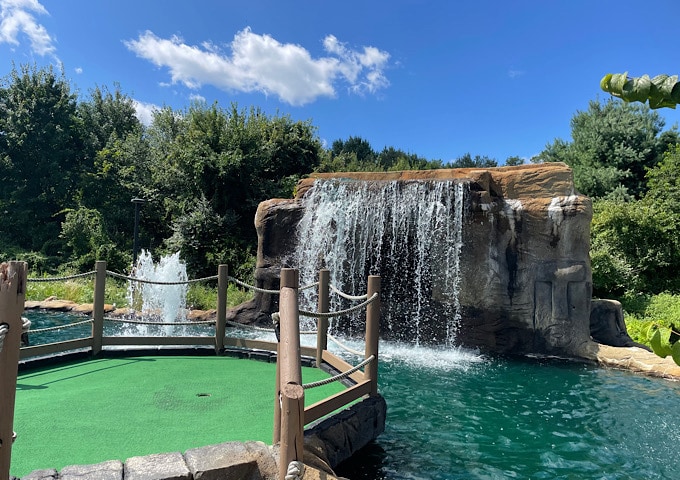 More Photos Of 2087 Main St, Tewksbury Freestanding For Sale