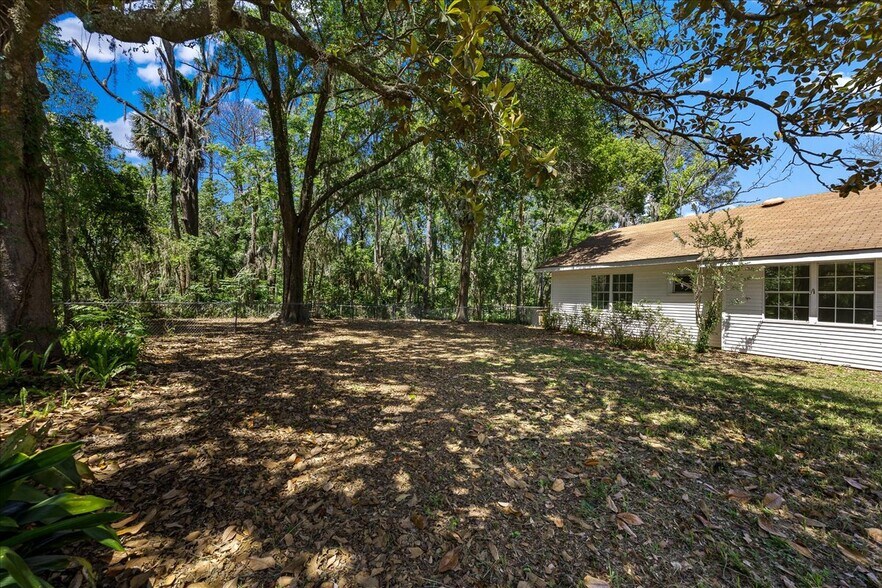 More Photos Of 2206 SE 3rd Ave, Ocala Office Residential For Sale
