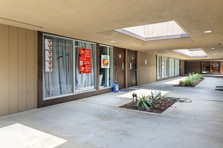 More Photos Of 1629 Pollasky Ave, Clovis Office For Sale