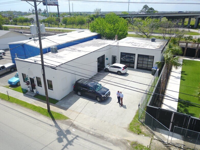 Primary Photo Of 1701 Meeting Street Rd, North Charleston Storefront Retail Office For Sale
